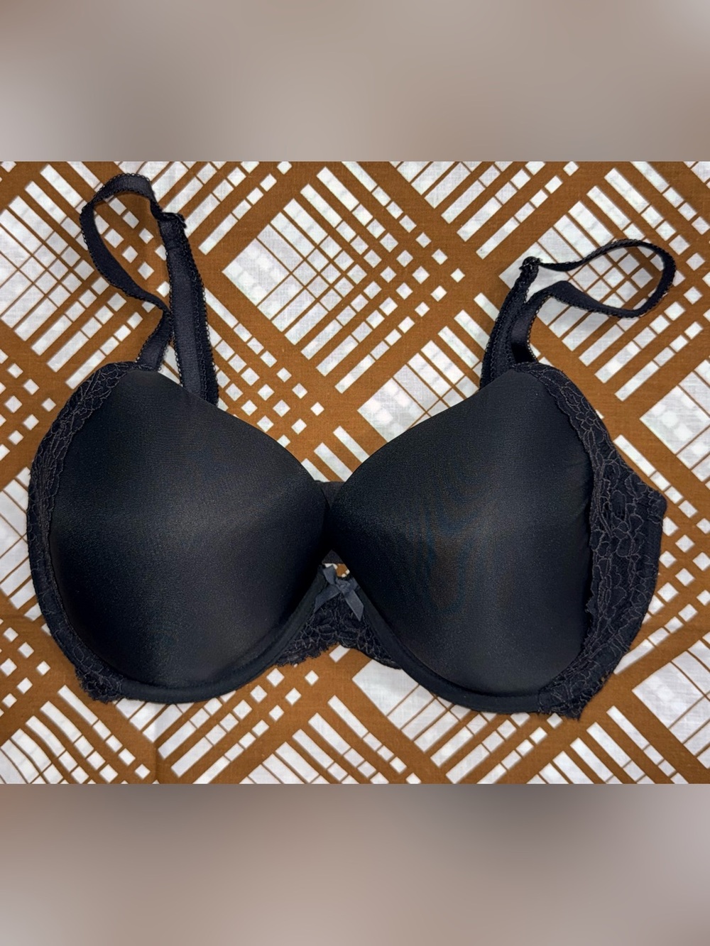 Victoria’s Secret Dream Angels Black Lace Padded Bra 34DD Underwire
